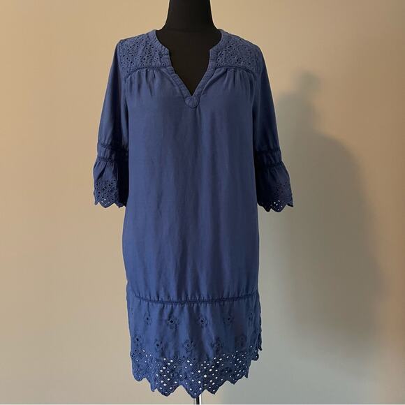 Vineyard Vines navy eyelet dress size 10 - Picture 1 of 7